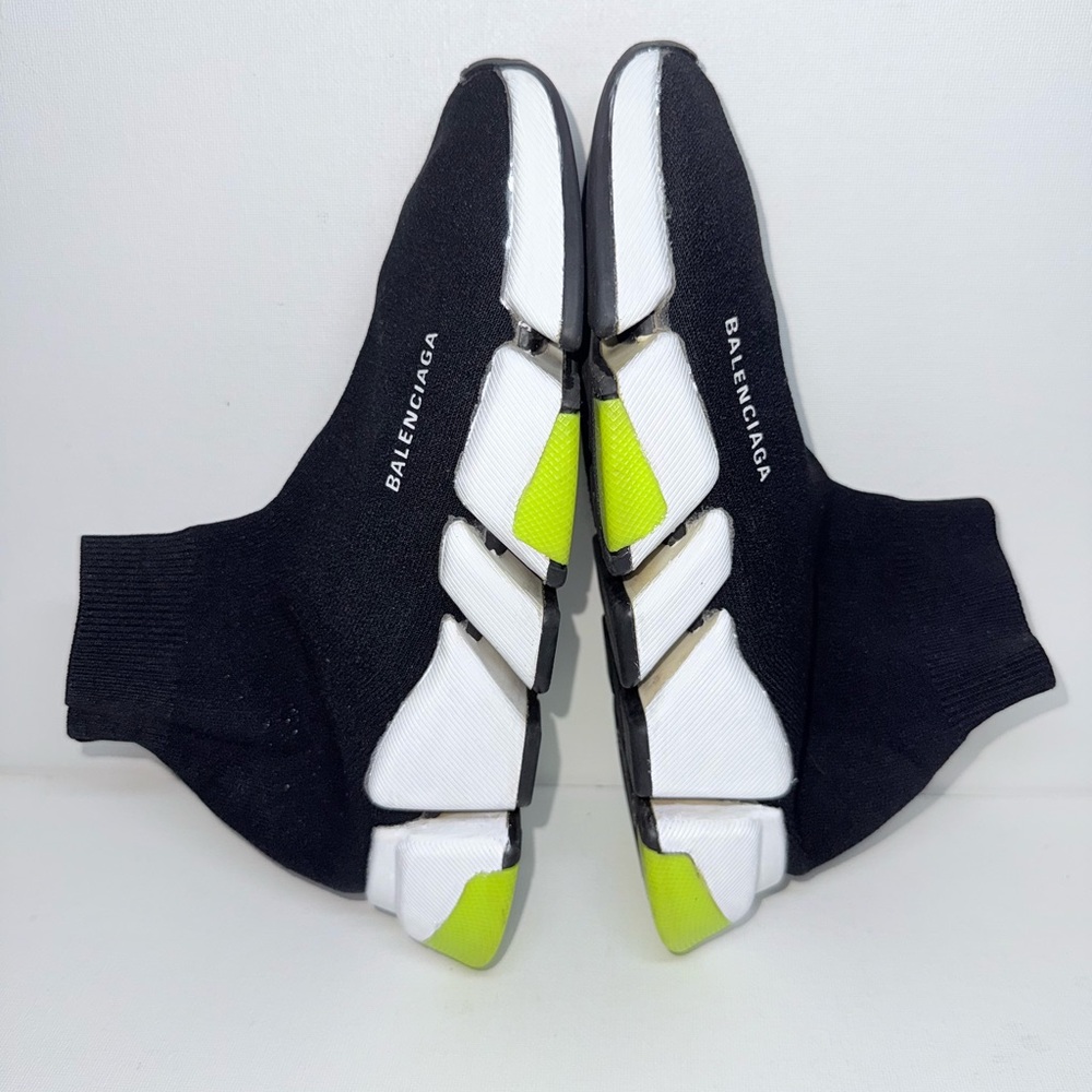 BALENCIAGA BLACK KNIT FABRIC SPEED 2.0 HIGH TOP. - Picture 2 of 11
